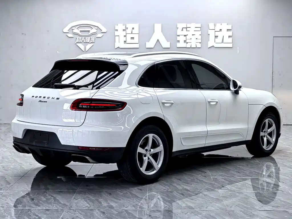 Porsche Macan 2016 — фото 16
