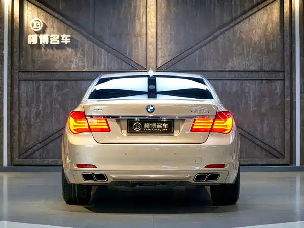BMW 7 Series 2012
