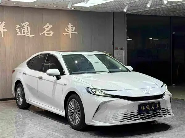 Toyota Camry 2024