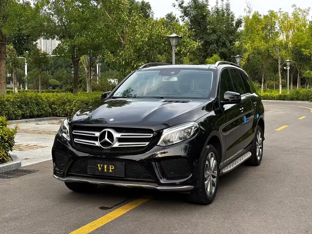 Mercedes-Benz GLE 2016 — фото 1