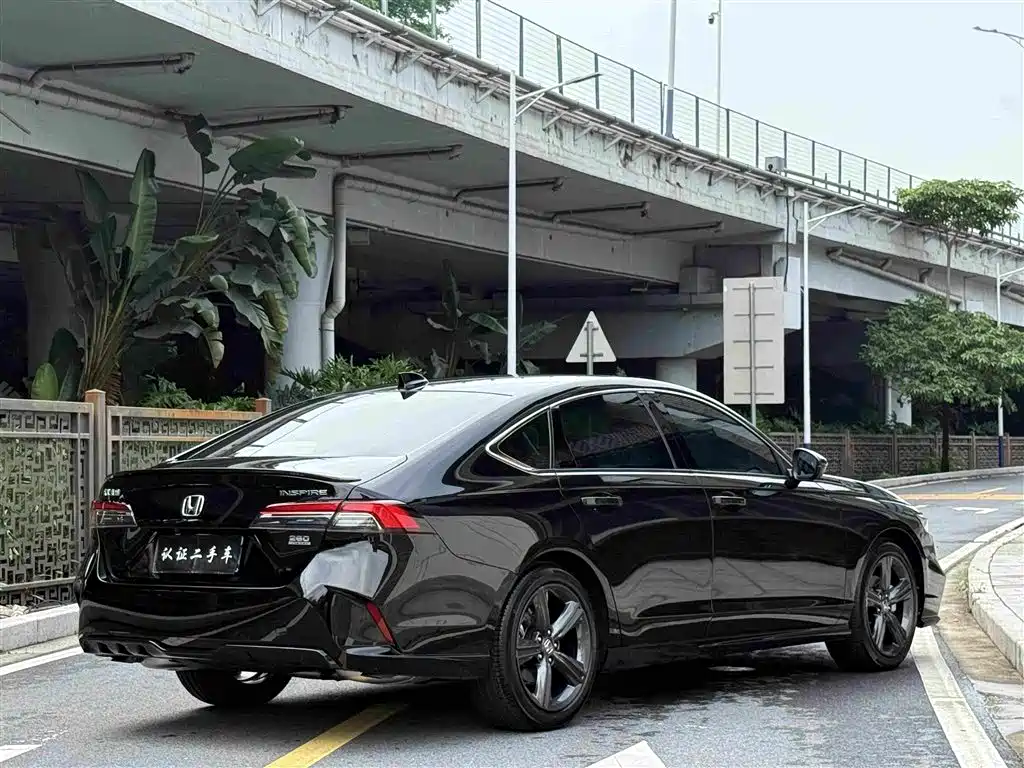 Honda Inspire 2025 — фото 20