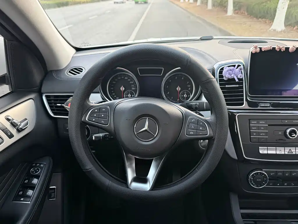 Mercedes-Benz GLE Coupe 2015 — фото 15