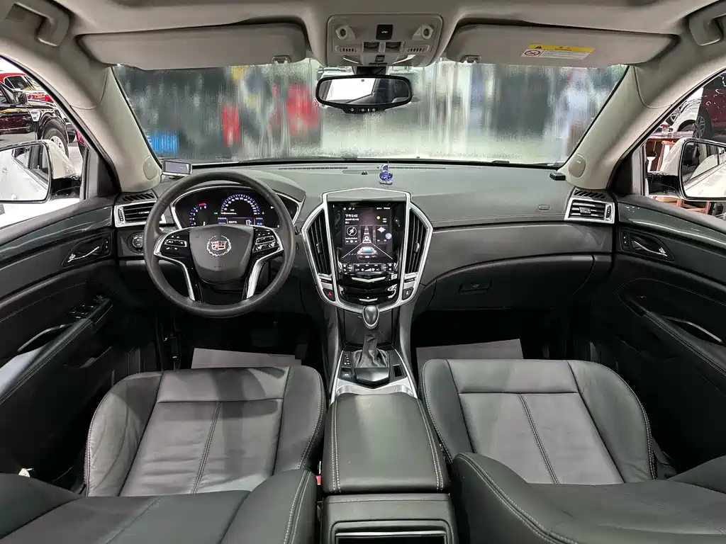 Cadillac SRX 2016 — фото 8