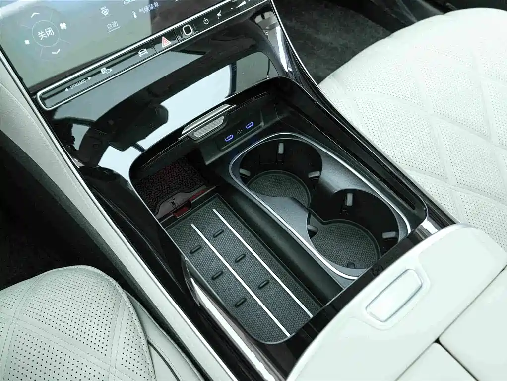 Mercedes-Benz Maybach S-Class 2026 — фото 10