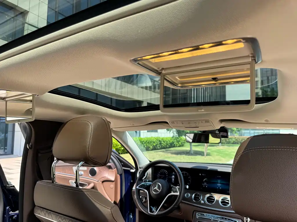 Mercedes-Benz E-Class 2021 — фото 27