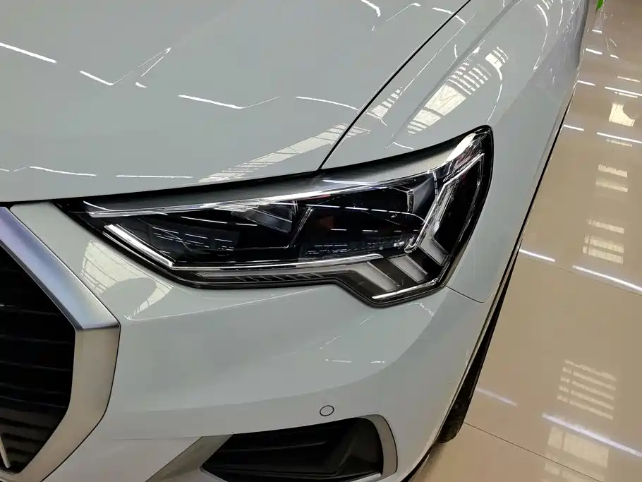Audi Q3 2021