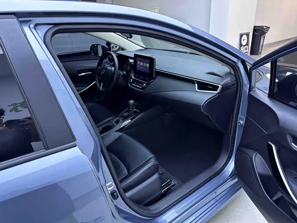 Toyota Corolla 2022 — фото 12