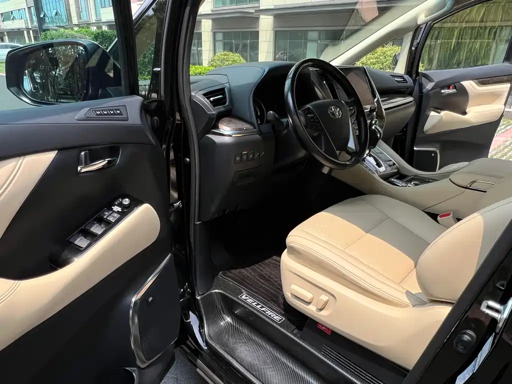 Toyota Vellfire 2022