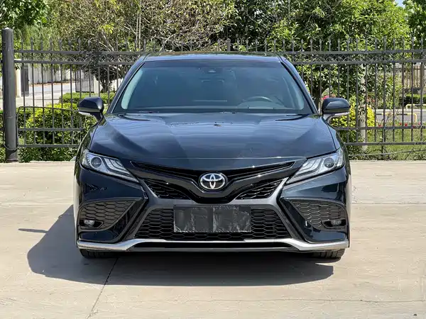 Toyota Camry 2021
