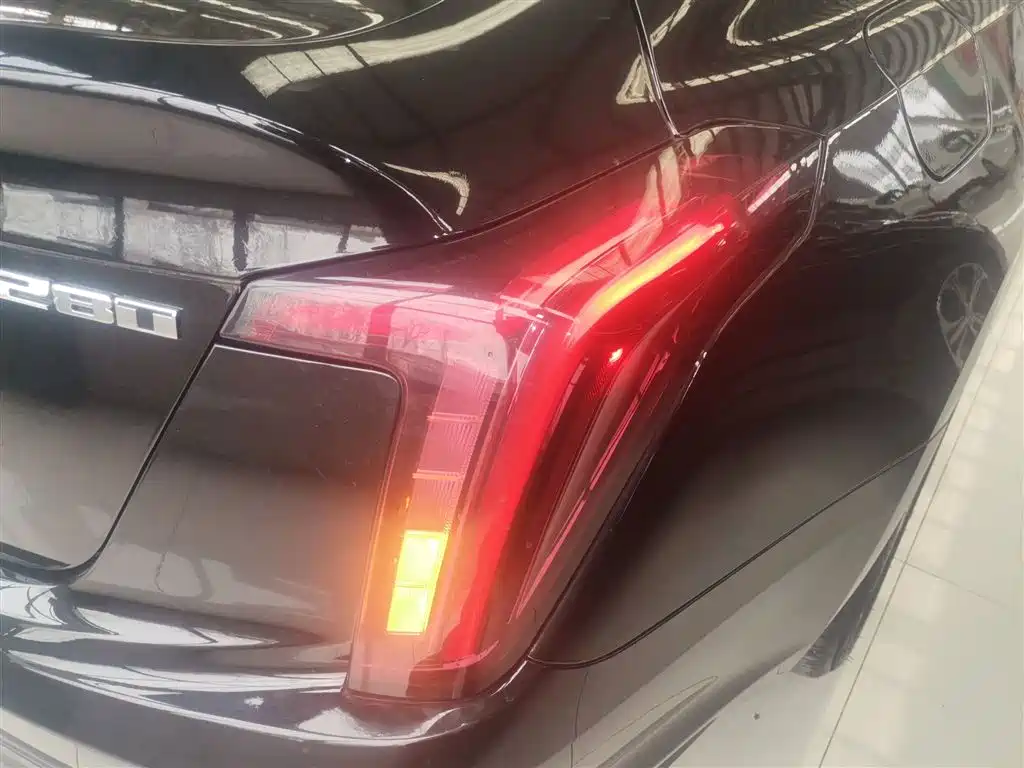 Cadillac CT5 2023 — фото 24