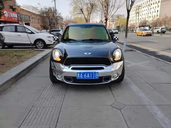 MINI Countryman 2011