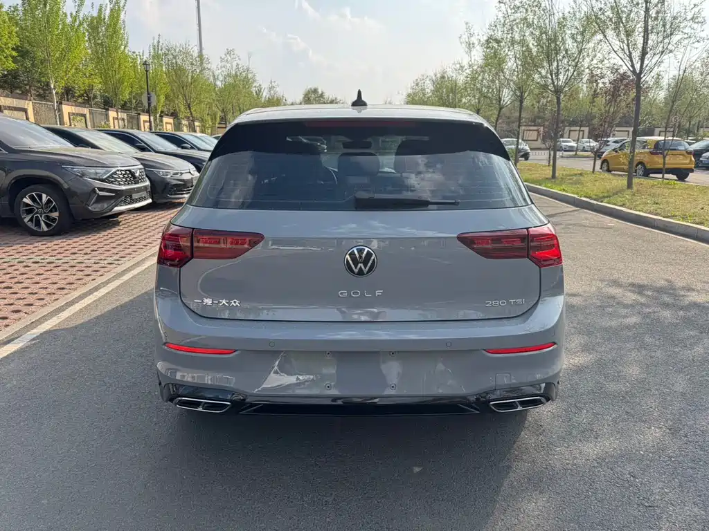 Volkswagen Golf 2022