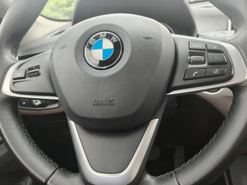 BMW X1 2021 — фото 9