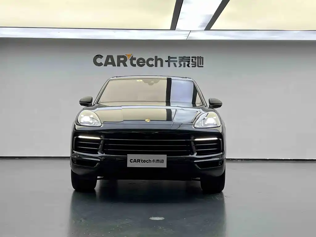 Porsche Cayenne 2018 — фото 2