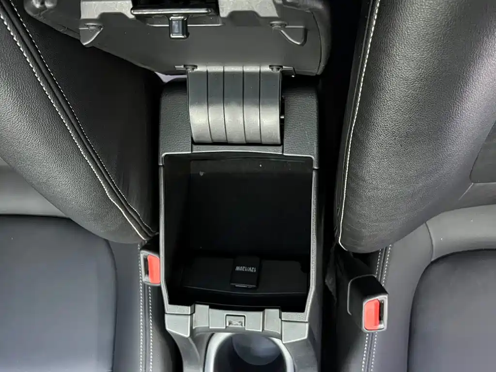 Toyota Corolla 2022 — фото 10