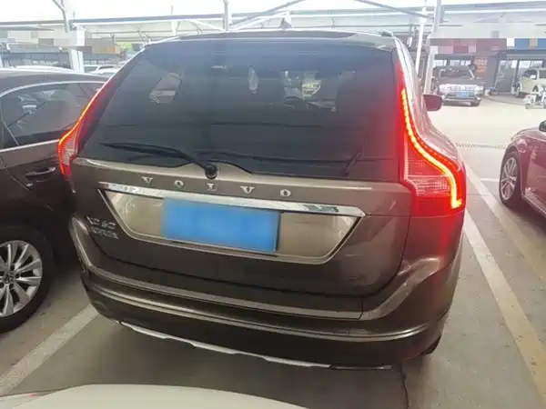 Volvo XC60 2015