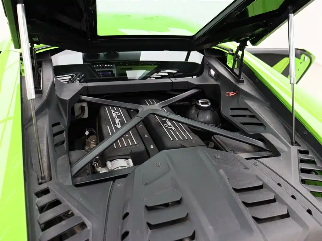 Lamborghini Huracán 2021 — фото 13