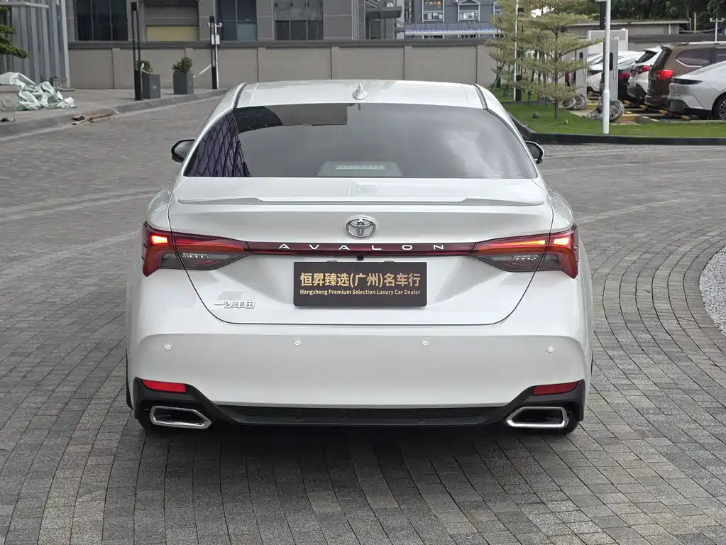 Toyota Avalon 2022 — фото 10