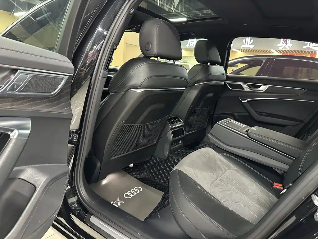 Audi A6L 2023