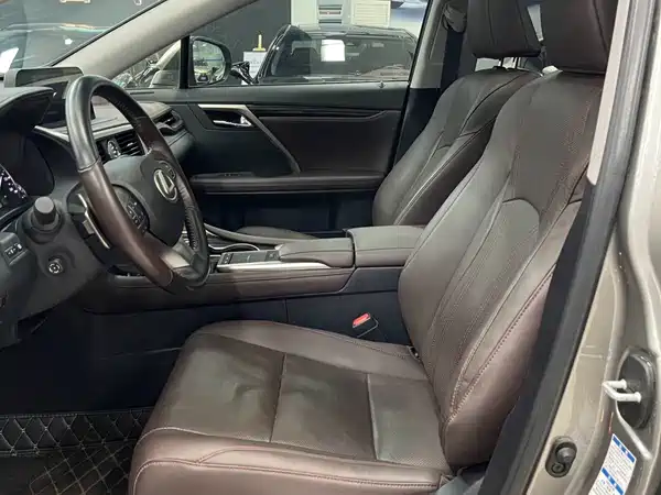 Lexus RX 2020