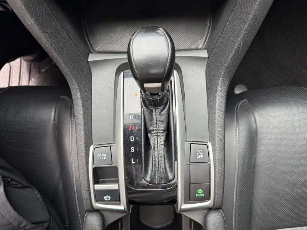 Honda Civic 2018 — фото 15