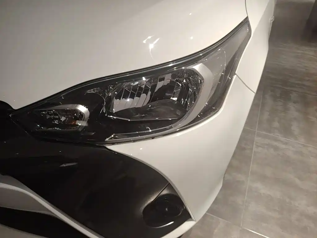 Toyota Yaris L 2023 — фото 24