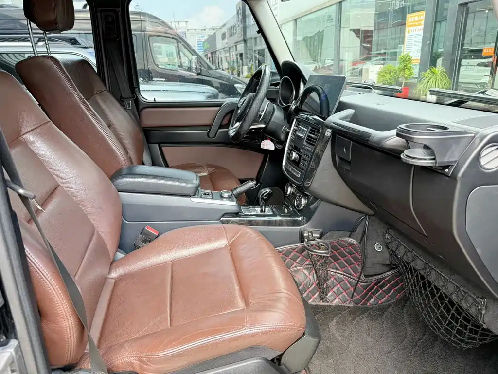 Mercedes-Benz G-Class 2017 — фото 12