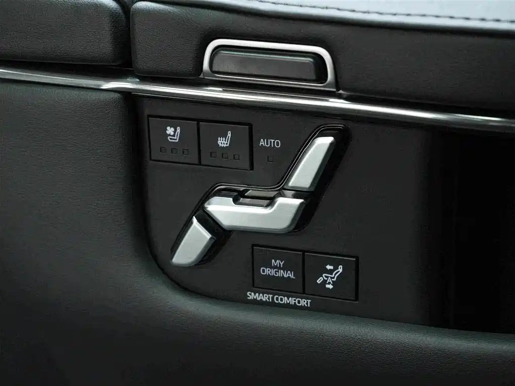 Toyota Vellfire 2024 — фото 21