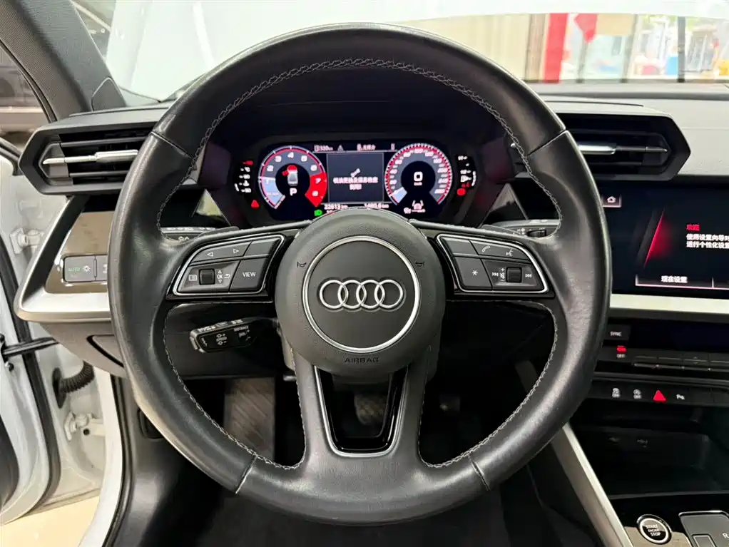 Audi A3 2023 — фото 11