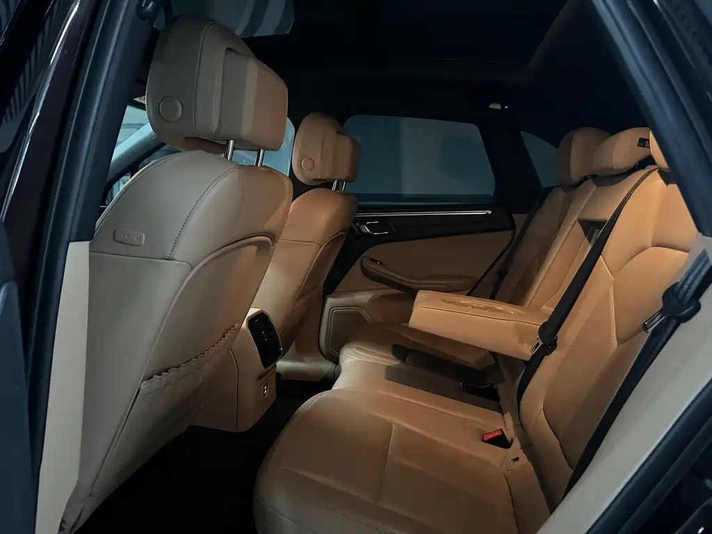 Porsche Macan 2020 — фото 16