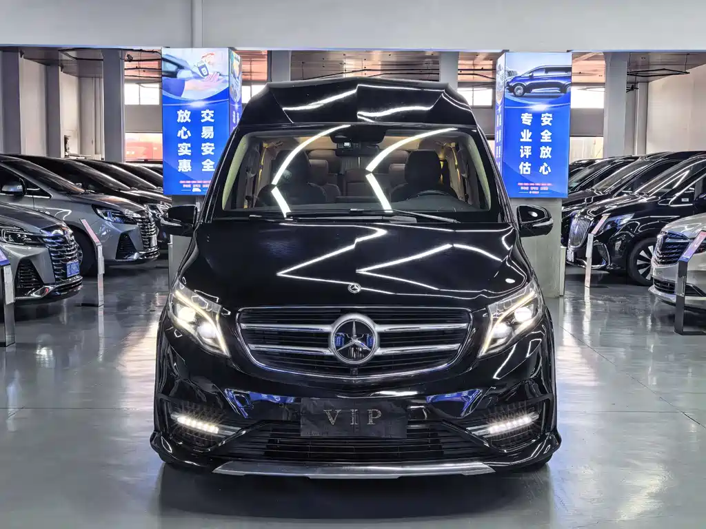 Mercedes-Benz V-Class 2019 — фото 2