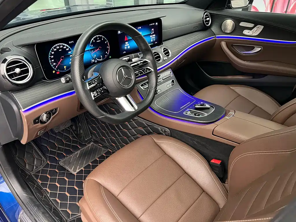 Mercedes-Benz E-Class 2023 — фото 11