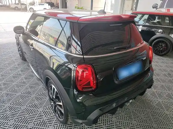 MINI JCW 2022