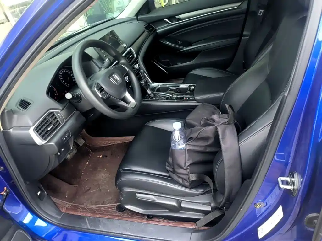Honda Accord 2019 — фото 15