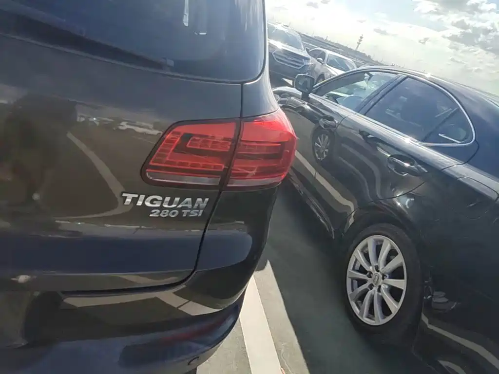 Volkswagen Tiguan 2017 — фото 8