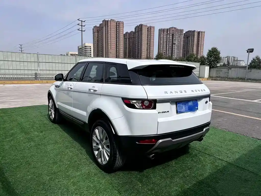 Land Rover Evoque 2015 — фото 6
