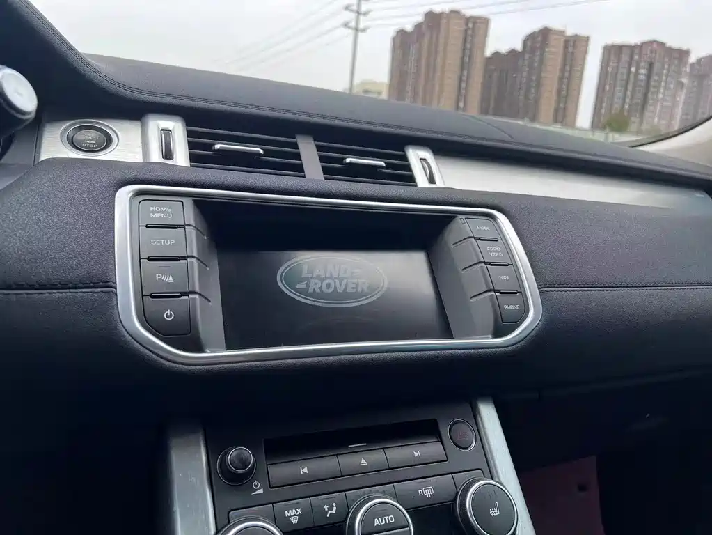 Land Rover Evoque 2015 — фото 12