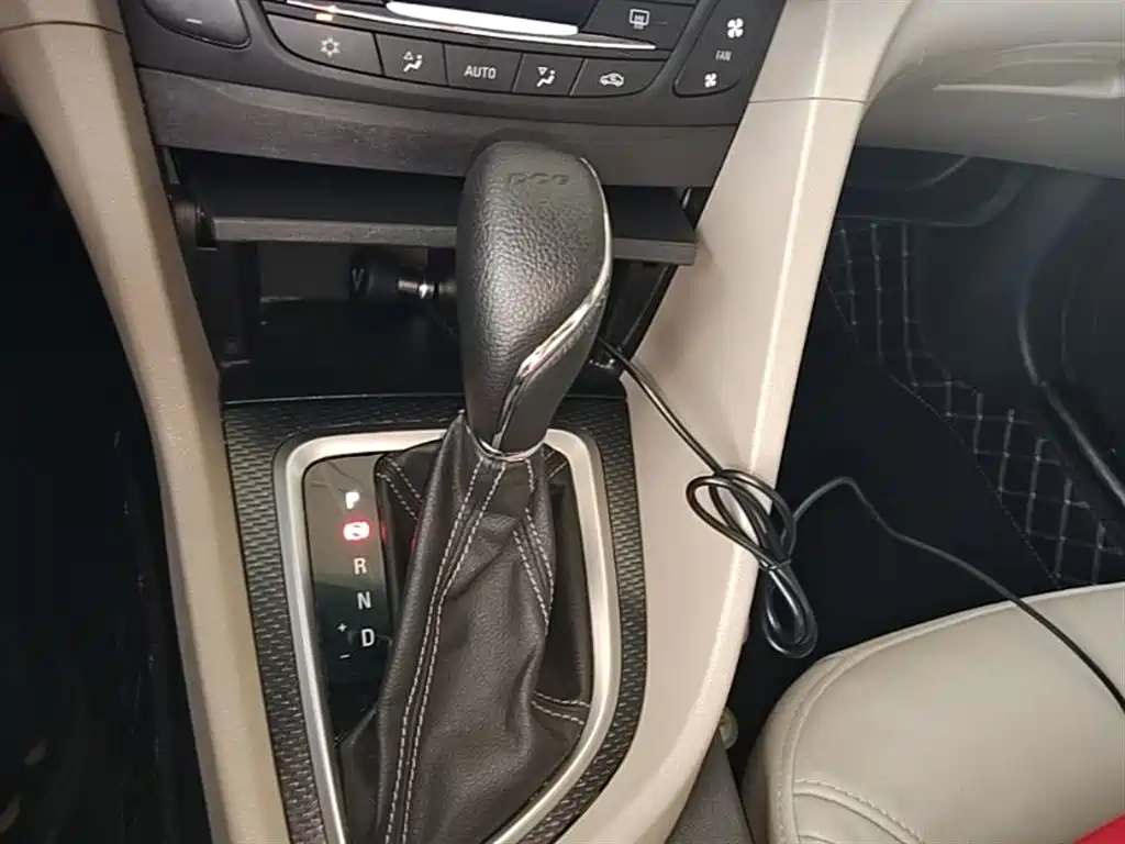 Buick Excelle 2019 — фото 14