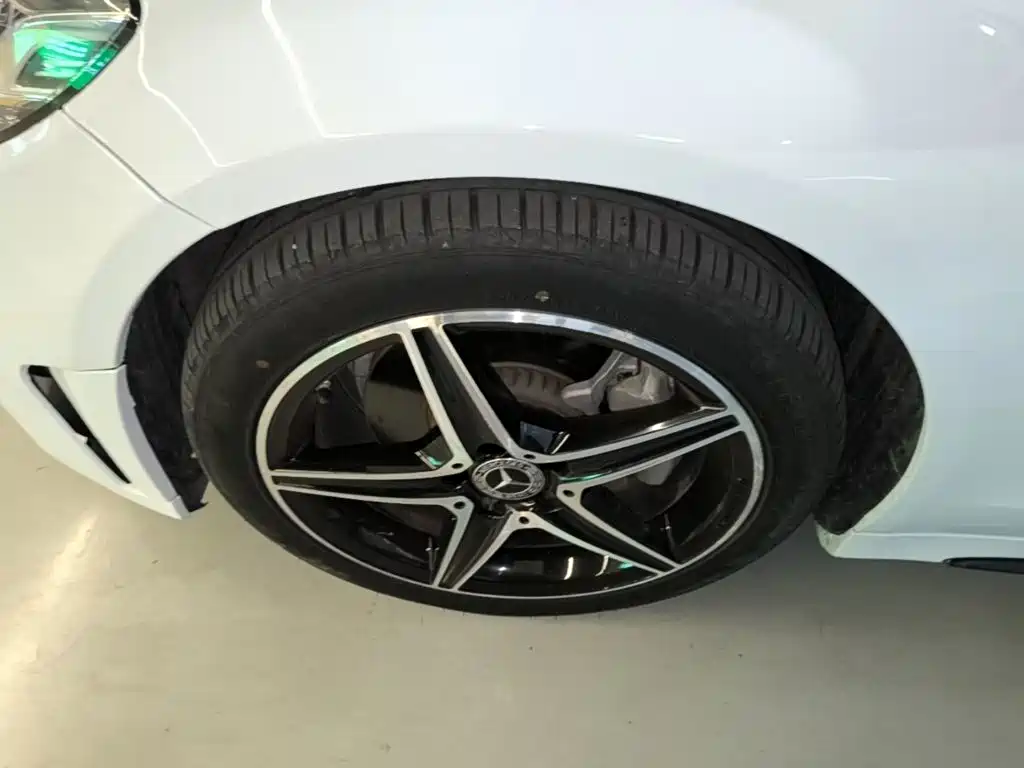 Mercedes-Benz C-Class 2020 — фото 23