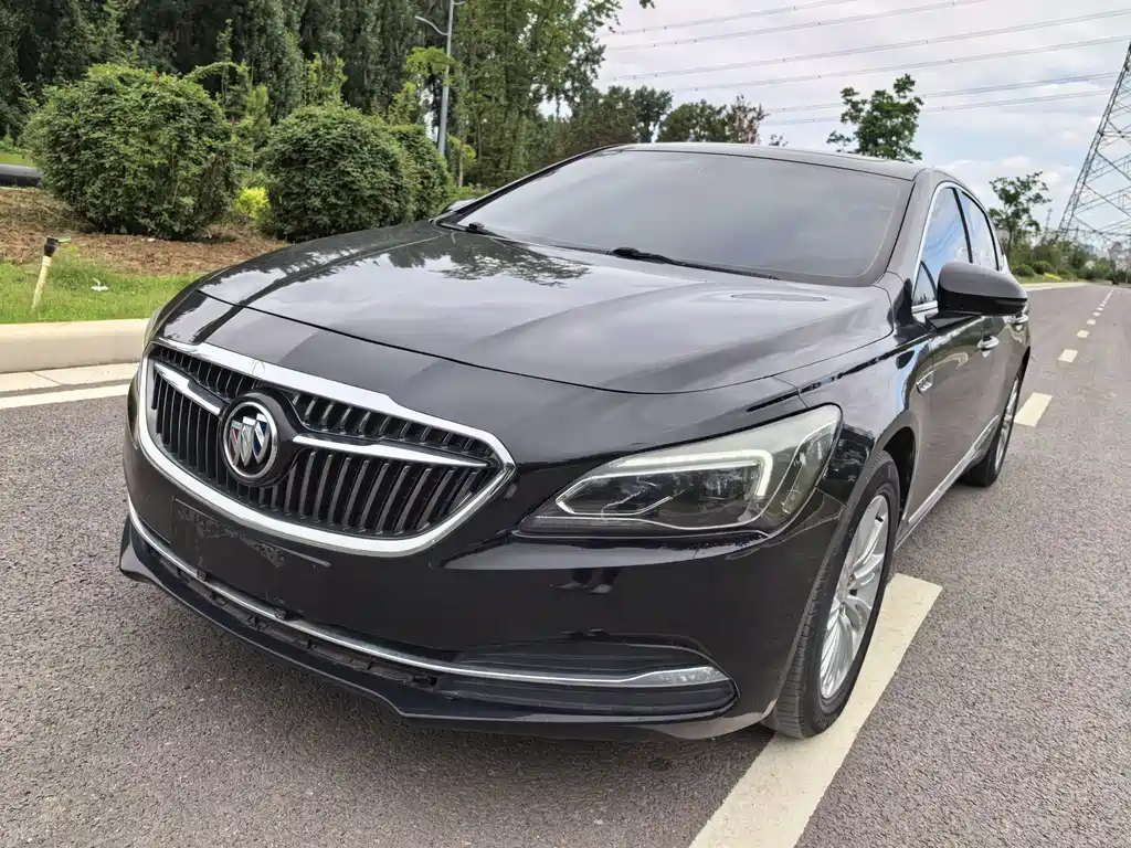 Buick LaCrosse 2018 — фото 21
