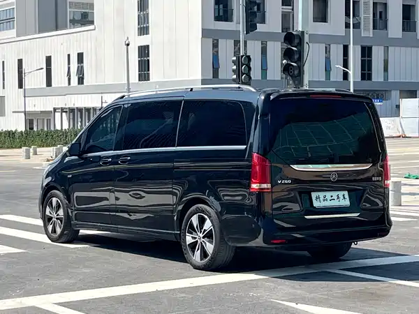Mercedes-Benz V-Class 2022