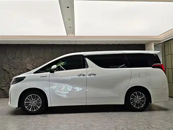 Toyota Alphard 2021