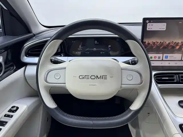 Geely Galaxy Starwish 2025 — фото 10