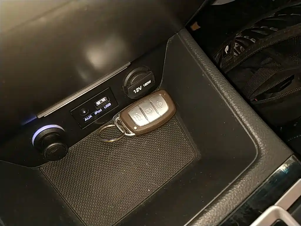 Hyundai Mistra 2015 — фото 9