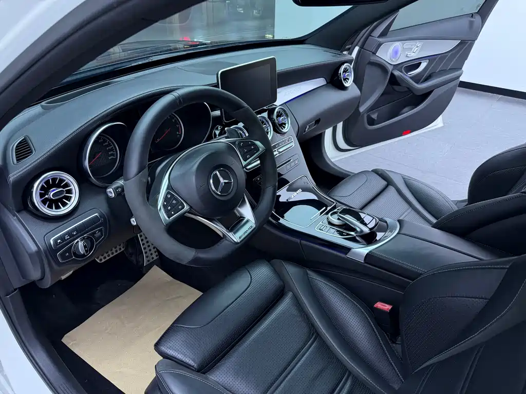 Mercedes-Benz C-Class AMG 2017 — фото 10