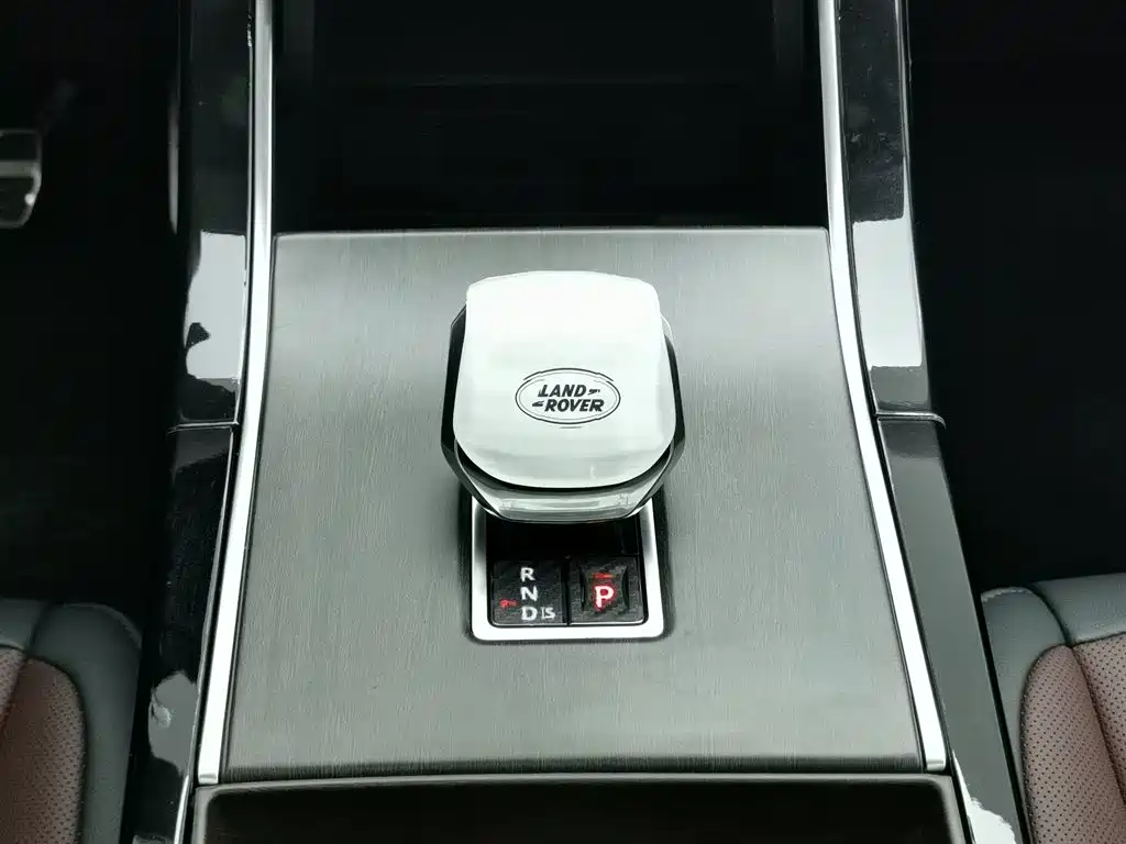 Land Rover Evoque 2025 — фото 13