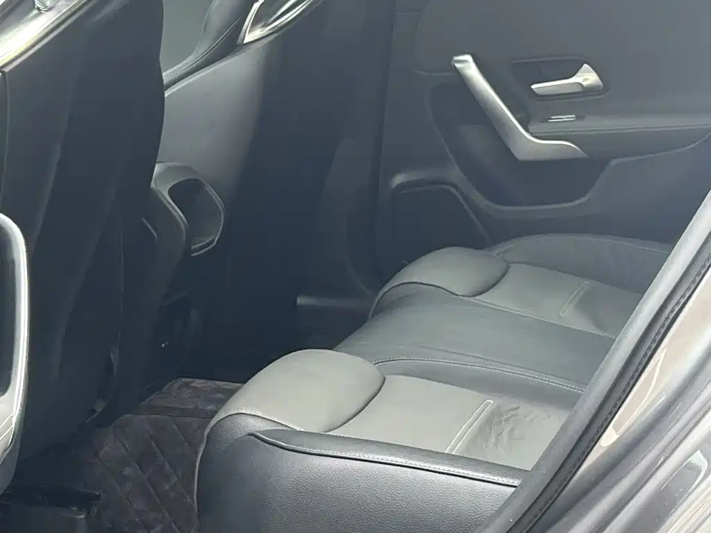 Mercedes-Benz Mercedes CLA AMG 2020 — фото 8