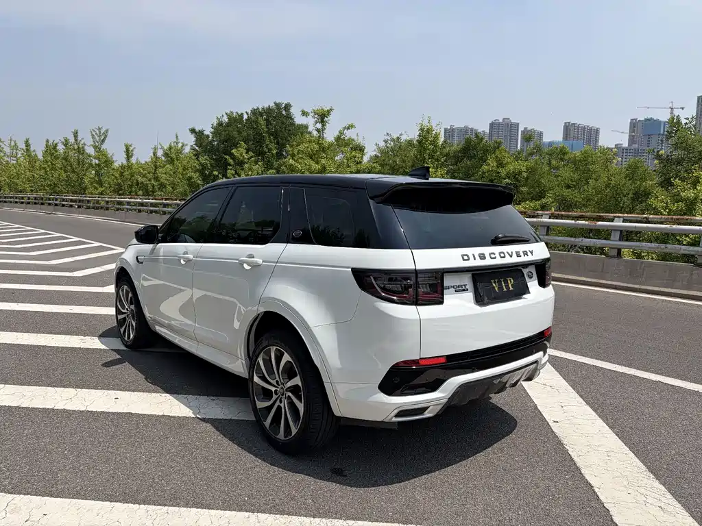 Land Rover Discovery Sport 2020 — фото 10