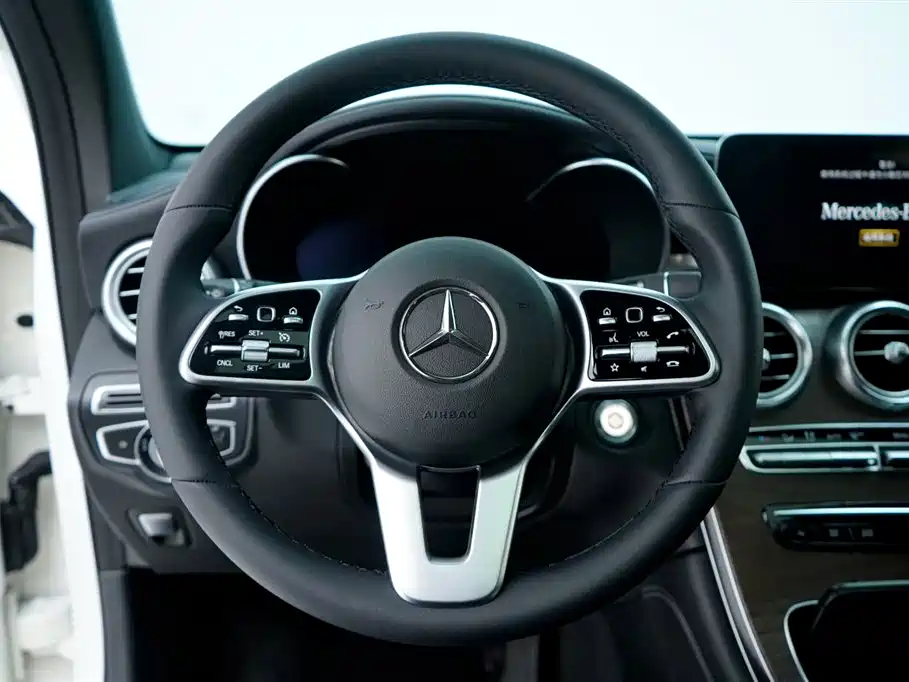 Mercedes-Benz GLC 2019 — фото 17
