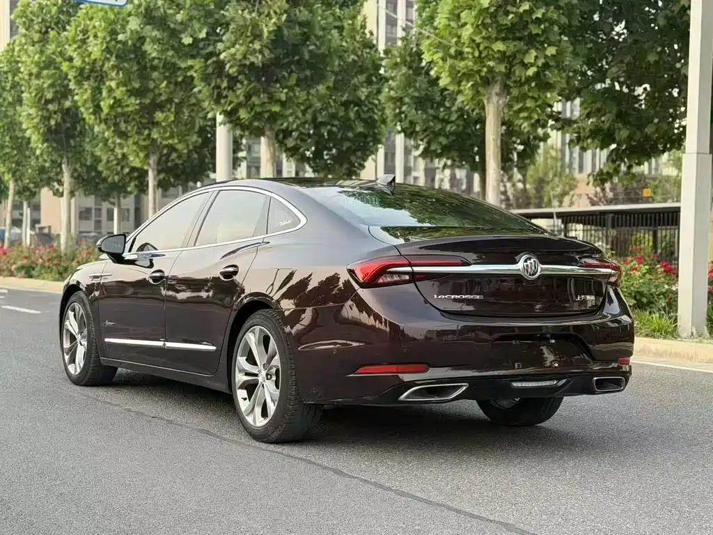 Buick LaCrosse 2022 — фото 9